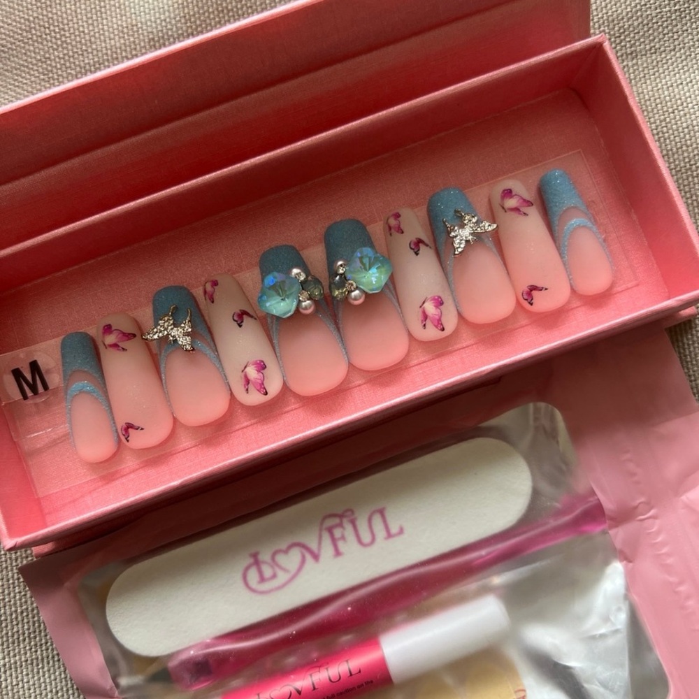 Lovful Reusable Handmade Acrylic Press On Nails Style H282 Size Med